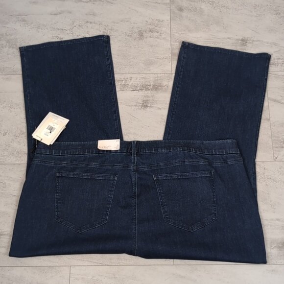 NYDJ Relaxed Flare Ankle Jeans Lift Tuck Slimming Technology Waist Match Genesis - Picture 10 of 16